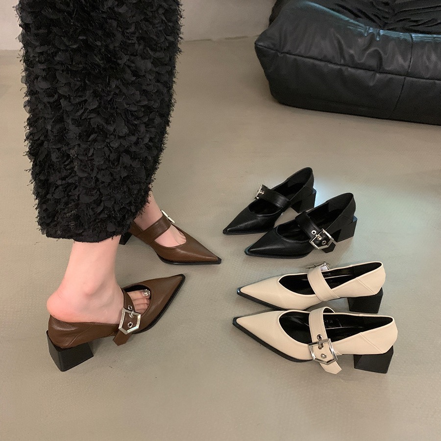 Retro pointed Mary Jane small leather shoes, women's British style single shoes, 2024 spring and autumn new French fashion thick heels