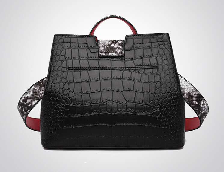 LEMON KOKO Fashionable New Texture Crocodile Pattern Women's Tote Bag, Large Capacity Middle-Aged Handbag, Women Can Cross Body