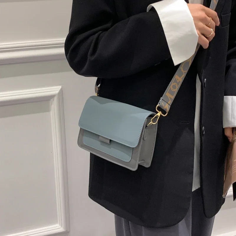 New Fashion Flip Small Crossbody Bag Simple Classic Women's Designer Handbag Single Shoulder Crossbody Bag