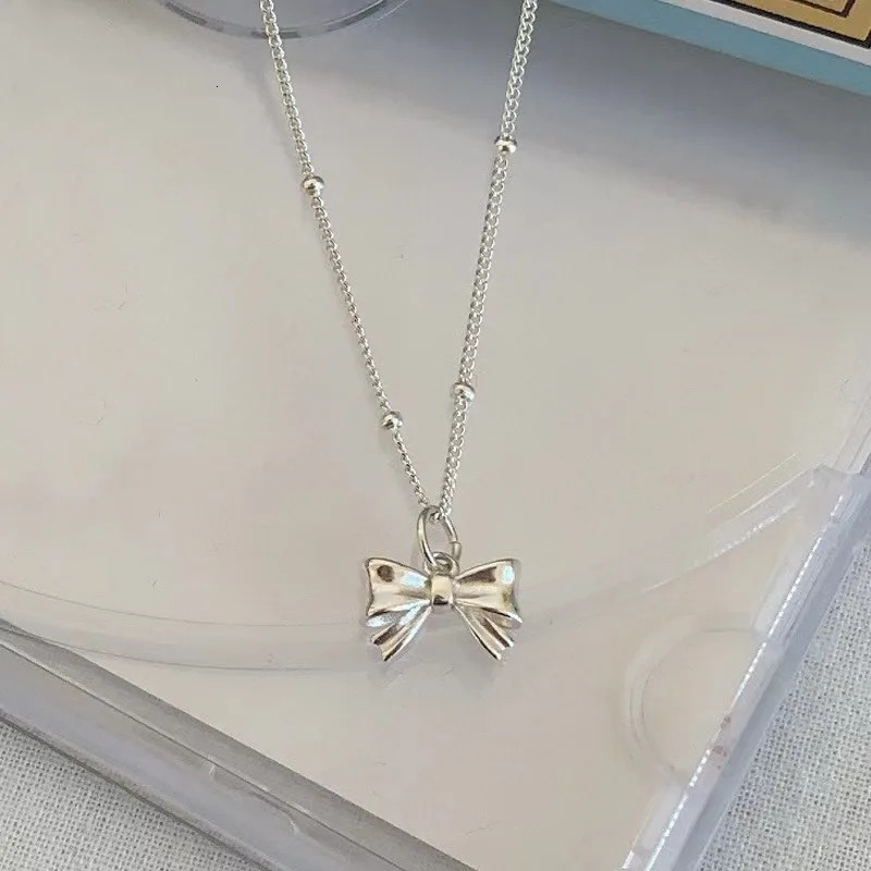 Korean Fashion Shiny Butterfly Necklace Exquisite Silver Chain Ladies Wedding Party Jewelry Gift Female Wholesale 241122