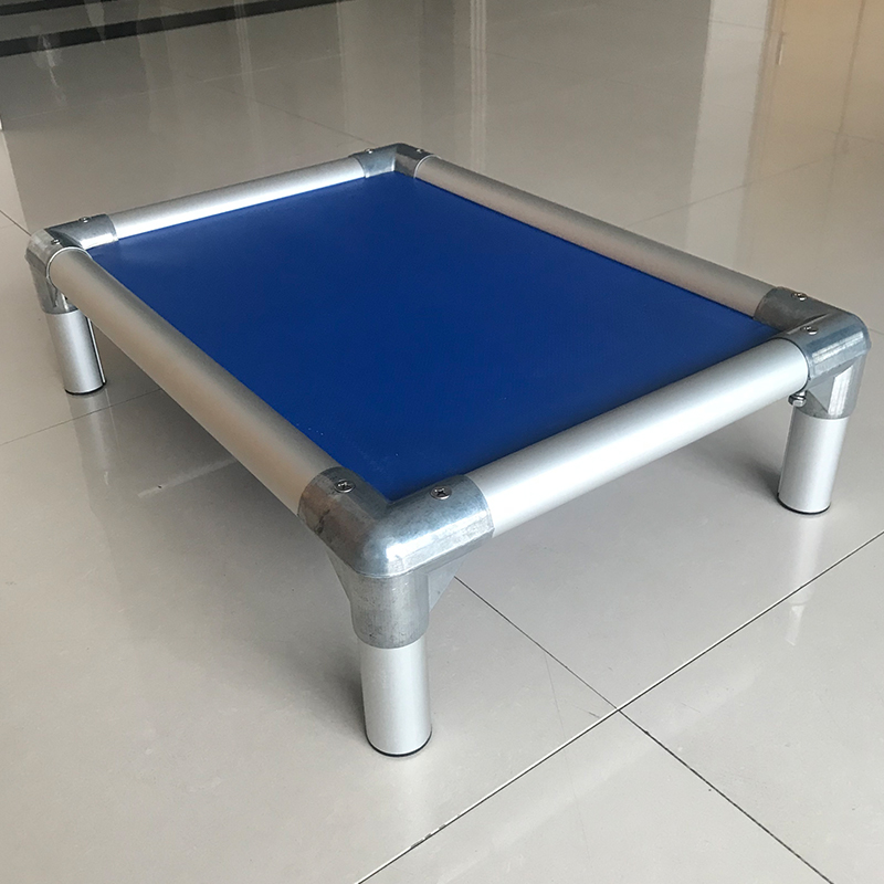 Hot selling pet beds & accessories Waterproof Plastic Elevated calming pet bed