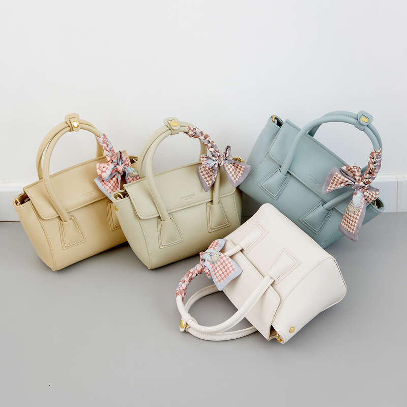 LEMON KOKO Tote Summer High-End New Versatile Shoulder Bag, Portable Handbag, Fashionable Crossbody Bag For Women
