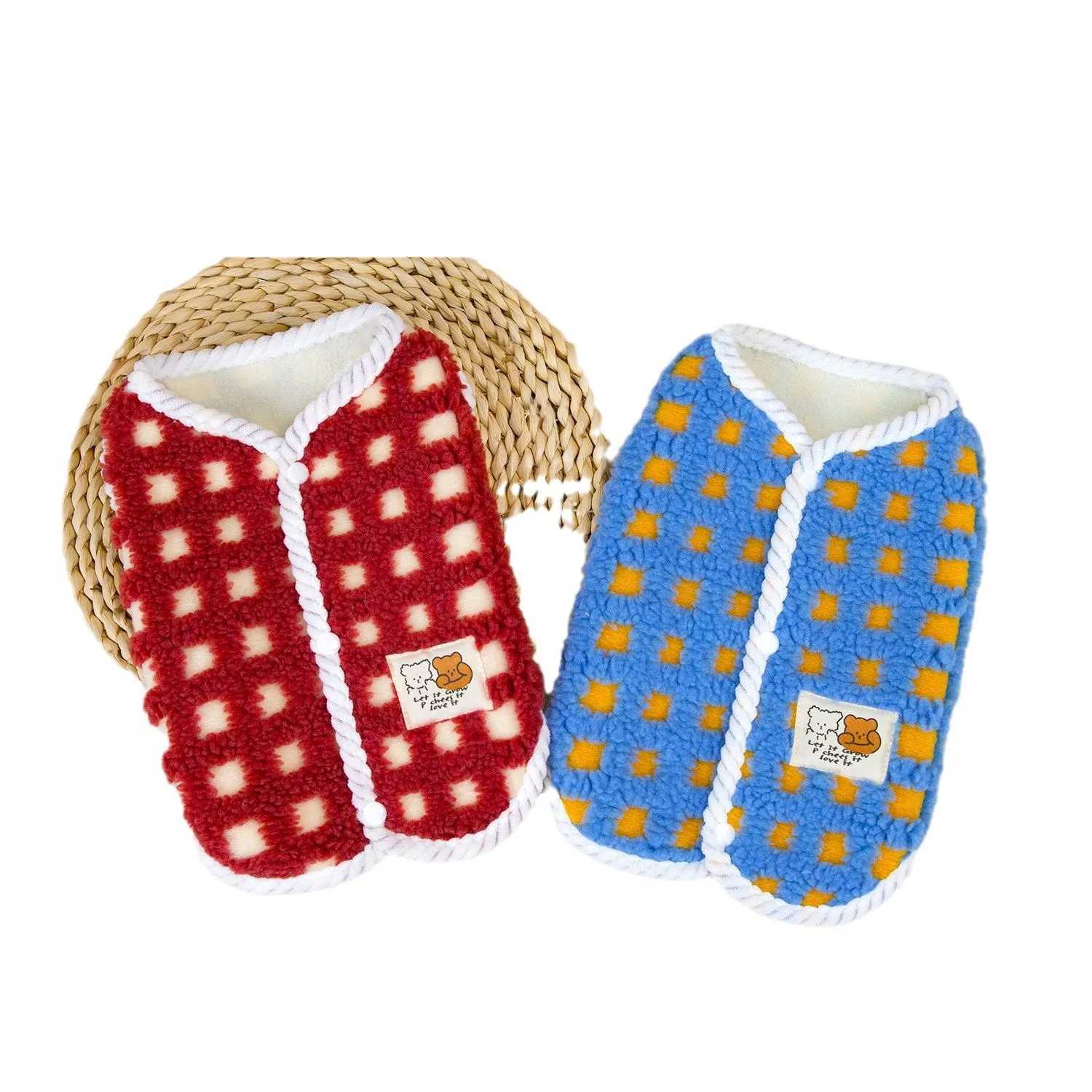 Pet Plaid Plush Coat Dog Clothing Cat Small Thick Plush Coat Comfortable Plaid Plush Vest Puppy Clothes Dog Christmas ClothesXJ241125