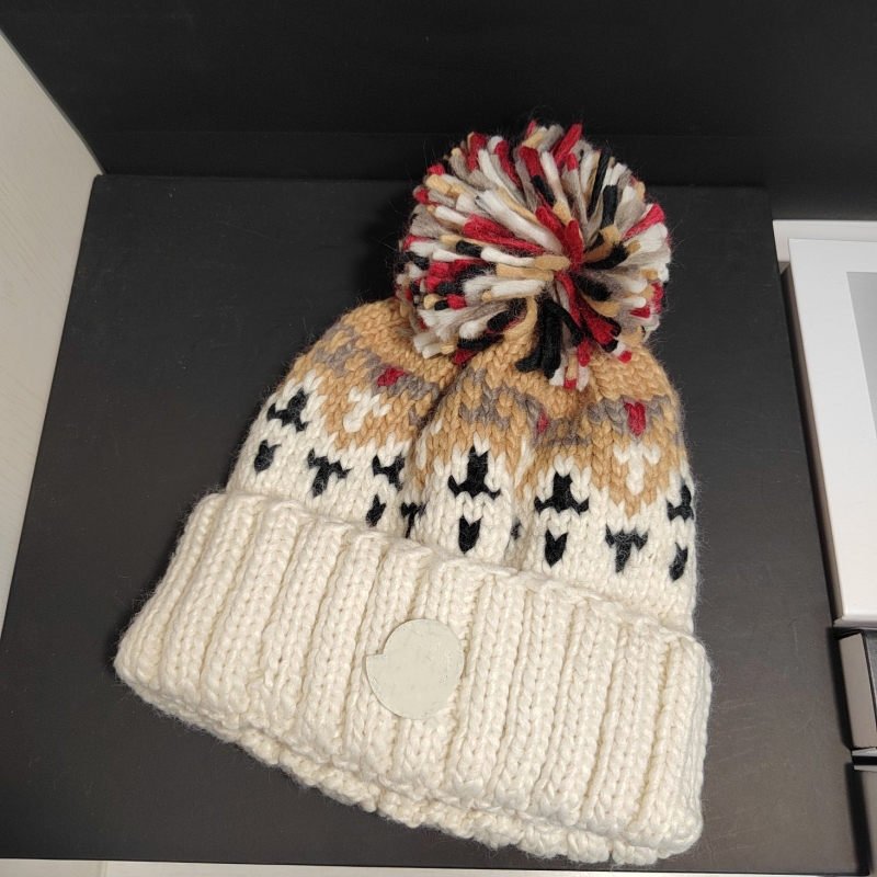 ie Women Bobble Hat Christmas Style Knit Hat Hairball Snowflake Winter Warm Cute Sweet Knit Hat Ear Protection Cold Hat Pompom ie Bonnet S251110