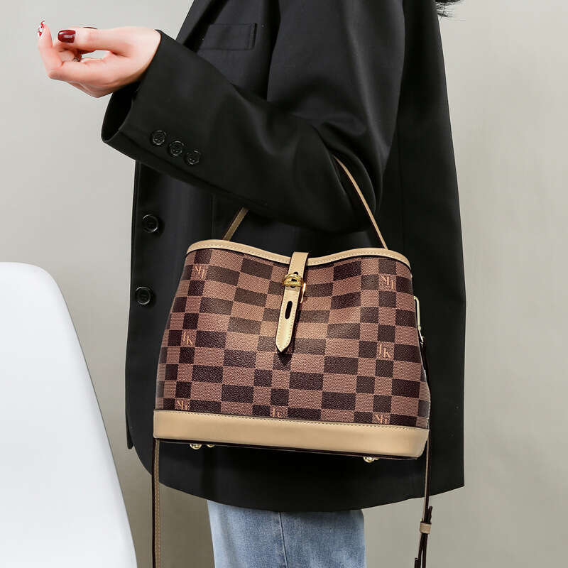 Bag Women New Fashionable Texture Bucket Checkerboard Printed Crossbody Bag For Work And Commuting