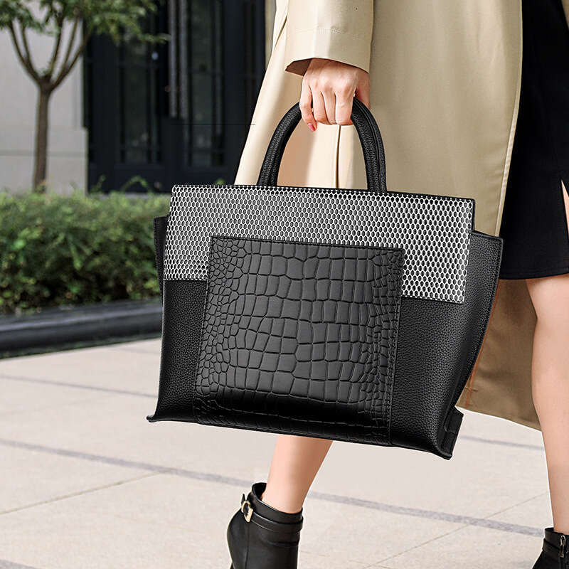 Women's High Quality Large Capacity Tote Crocodile Pattern Emed Texture Wing Fashion Bag For Women