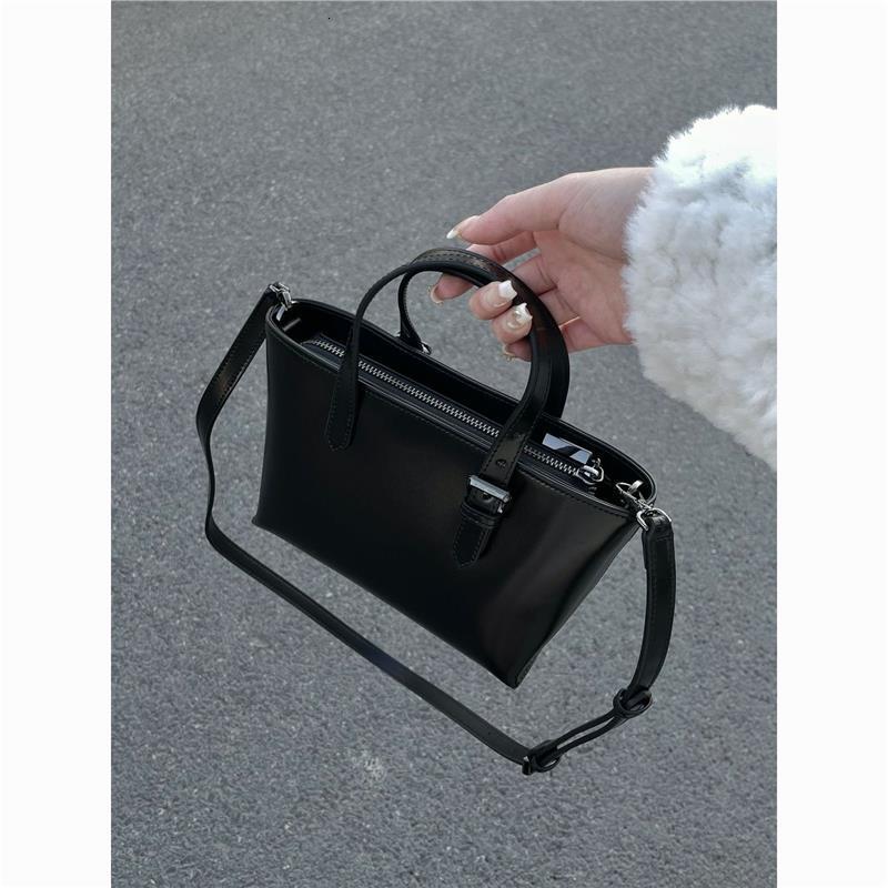 New Trendy Versatile Designer Handbag Niche And Popular Crossbody Bag