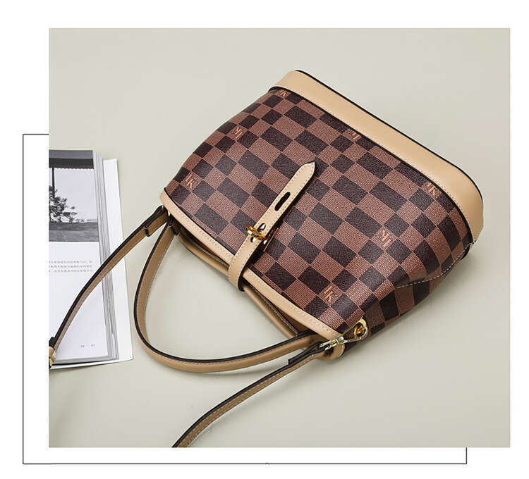 Bag Women New Fashionable Texture Bucket Checkerboard Printed Crossbody Bag For Work And Commuting