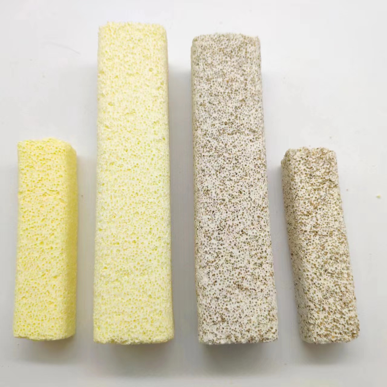 2023 Aquarium Porous Bacteria House Filter Floating Ceramic Bio Media Blocks Bio Filter Media for fish tank