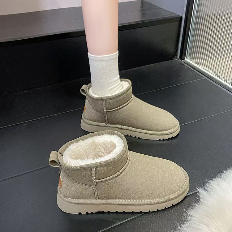 fashion Snow boots thick soled women cotton boots 2024 winter new style with added fleece thick insulation short sleeved cotton shoes season short boo