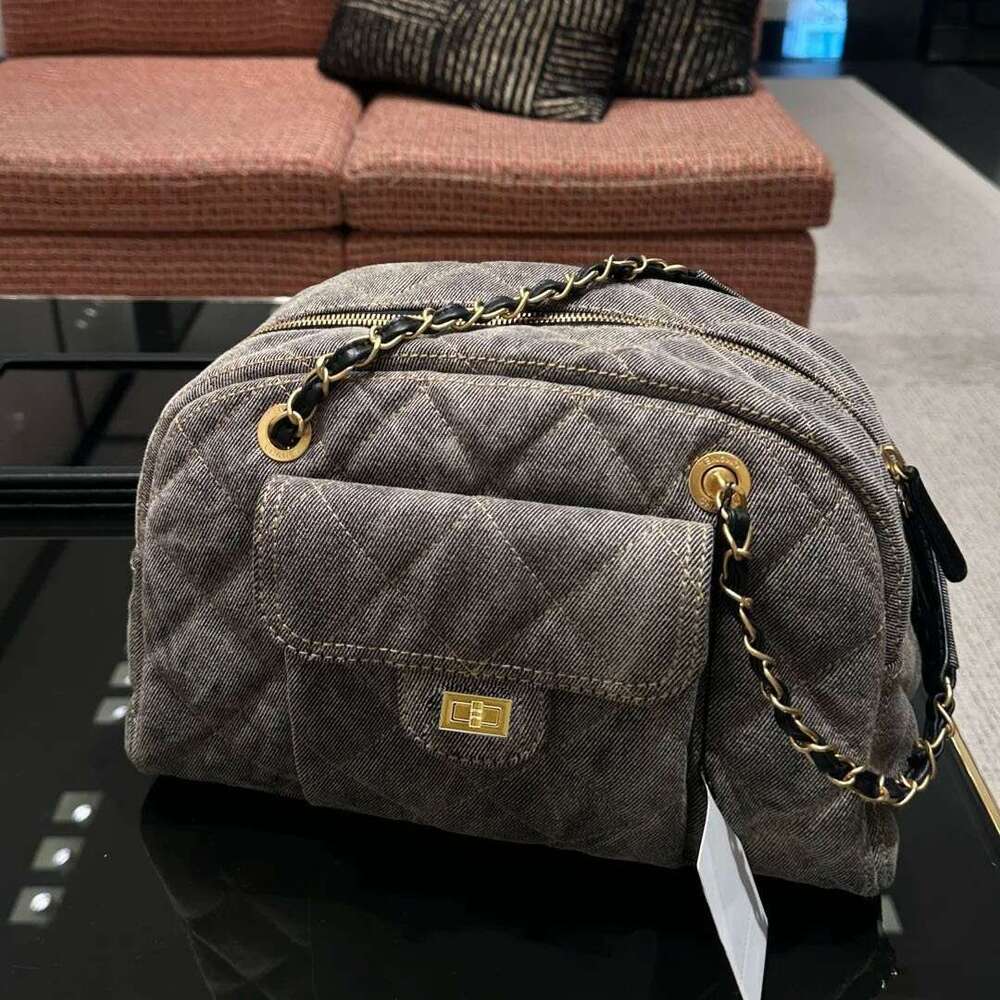 Luxury bag casual versatile crossbody bags small fragrant style women's designer handbag shoulder wallet flap simple fashion black messager bag c