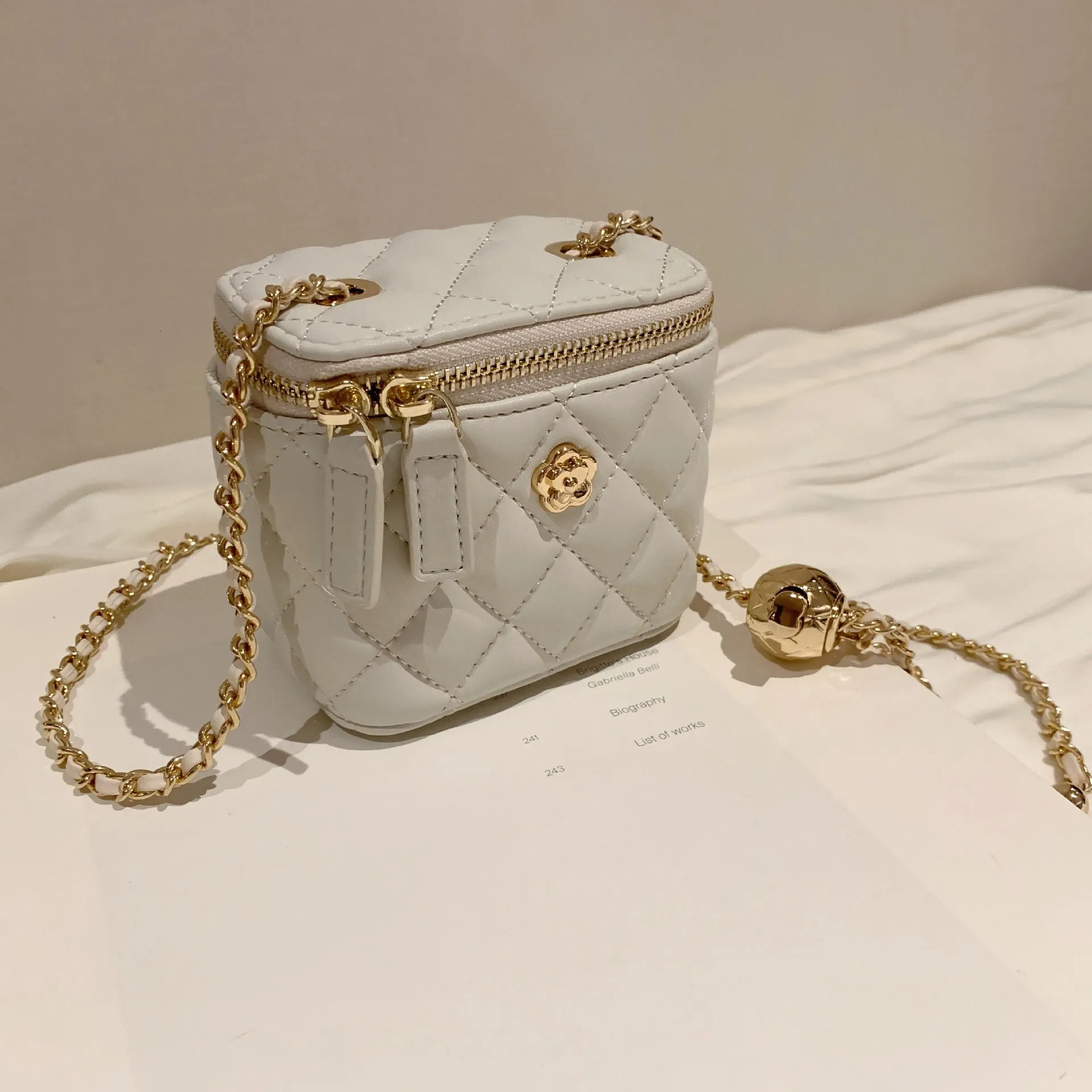 Camellia Dia Chain Box Small Winter Mini Designer Shoulder Crossbody Bag - Women's hot Handbag Wallet
