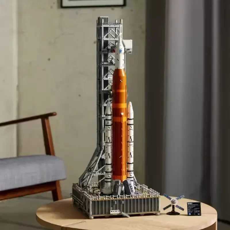 3601Pcs Icon 10341 Art Space Launch System Model Building Kit Space SLS Building Blocks Toys Childrens Advertising Gifts M241125