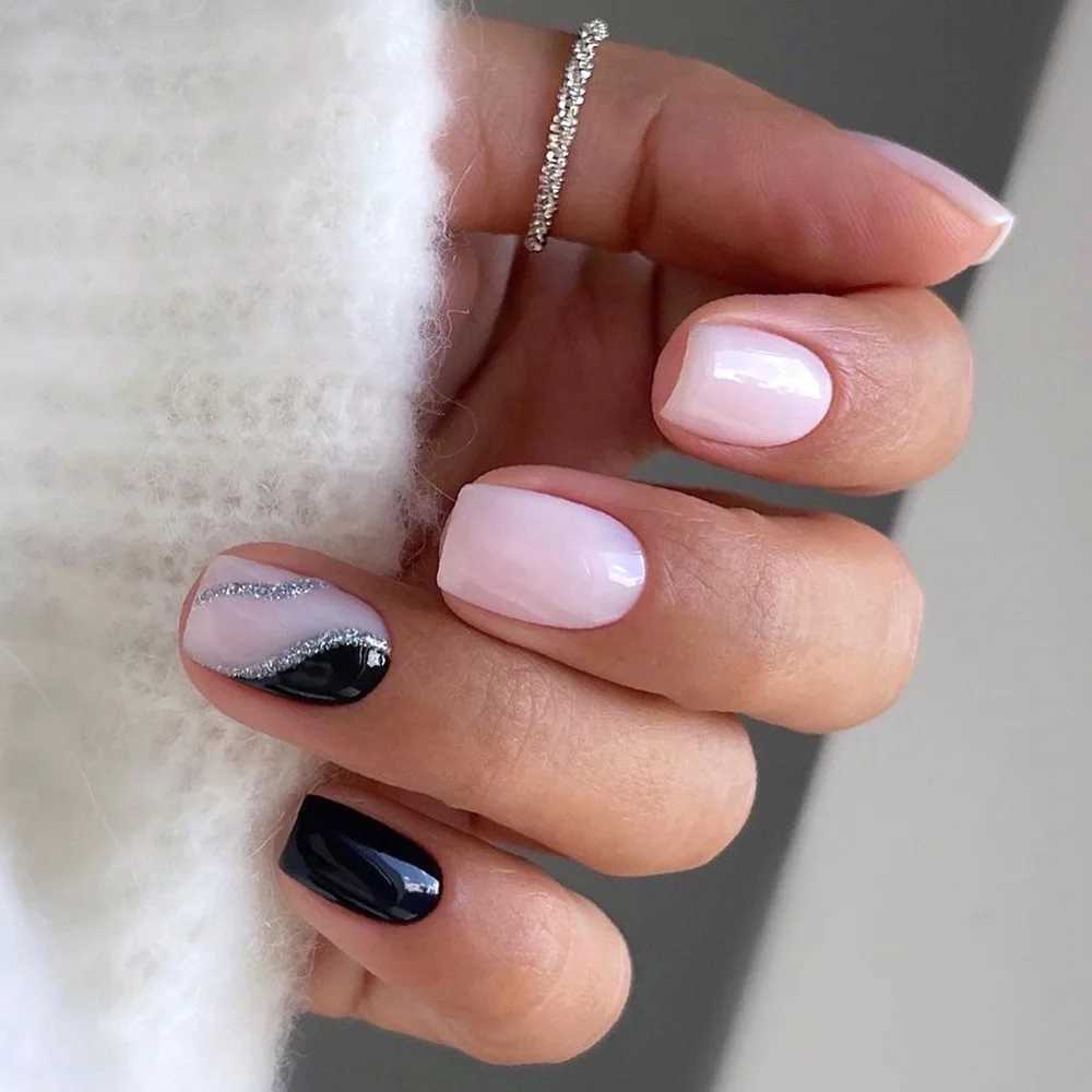 24Pcs Brown Wearable Fake Nails Simple Leaves Design False Nail Tips Short Round Press on Nails French Full Cover Fake NailW250120