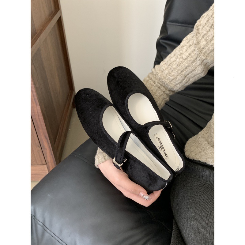 2024 spring new item Sis velvet gentle Mary Jane grandma shoes shallow mouth slimming sugar flat sole shoes for women