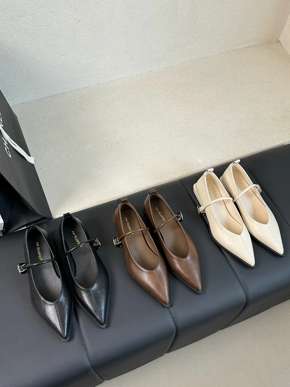 Pointed Toe Women Loafers Black Brown White Casual Mules Shoes Belt Buckle Shallow Slip On Low Flat Heeled Party Pumps Size 40 241125