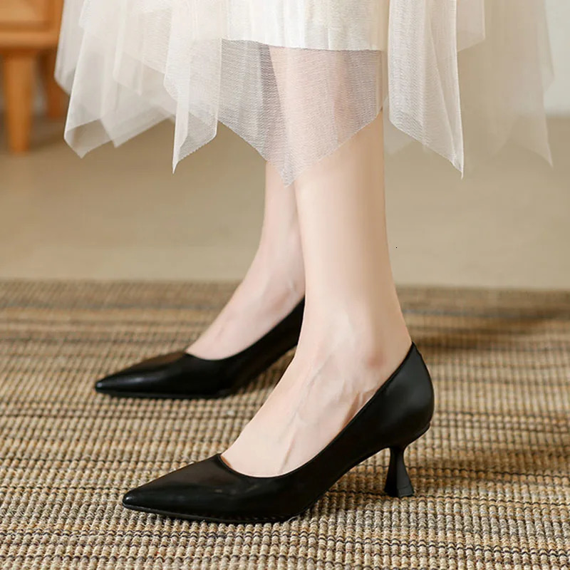 Patent Leather Fashion High Heels Pointed Toe Pumps Elegant Woman Heeled Shoes Shallow Mouth Candy Colored Sexy Single Shoe 241125