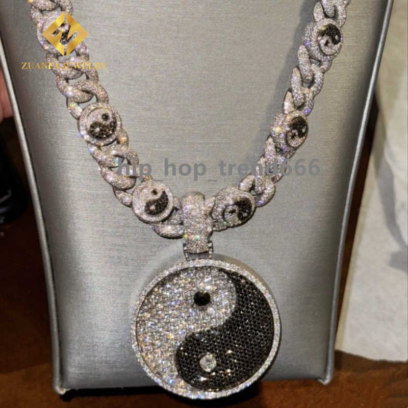 Luxury Rapper Hip Hop Iced Out Moissanite Charm Pendants Customized Fine S925 Silver D VVS Moissanite Pendant Jewelry