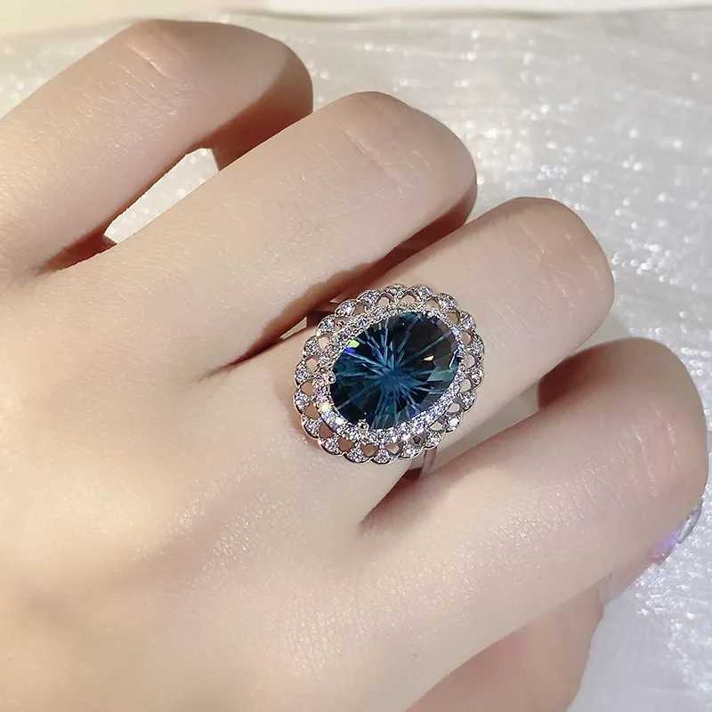 Band Rings Haute Couture Blue Topaz Womens Ring 925 Silver Natural Fireworks Cocktail Party Jewelry Gift H240425