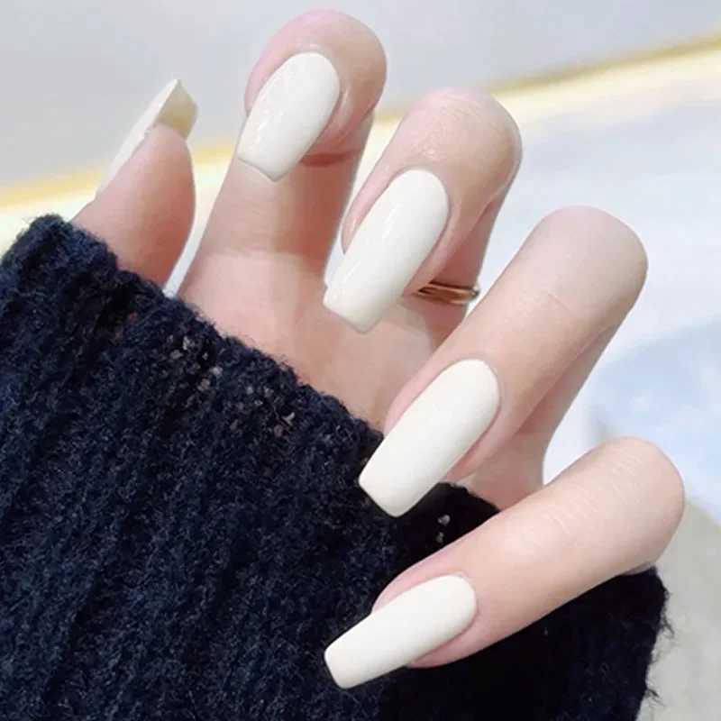Cream white solid color wearable pink pressed fake nail tip with adhesive fake nail design butterfly cute girl fake nailW241125