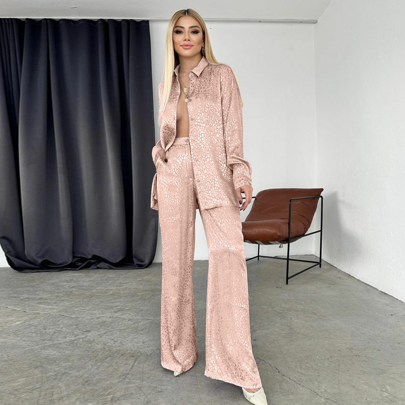 Set Of Women's Long Sleeved Lapel Shirt, Leopard Print Pants, Fashionable And Casual Two-Piece Set