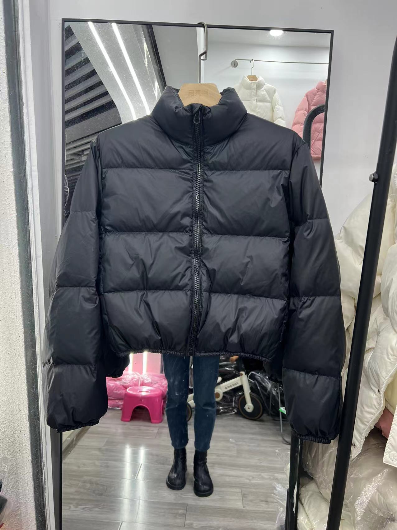 Fashion designer's new Fengkendou down for women, short, coffee colored, small, versatile, high waisted stand up collar bread jacket