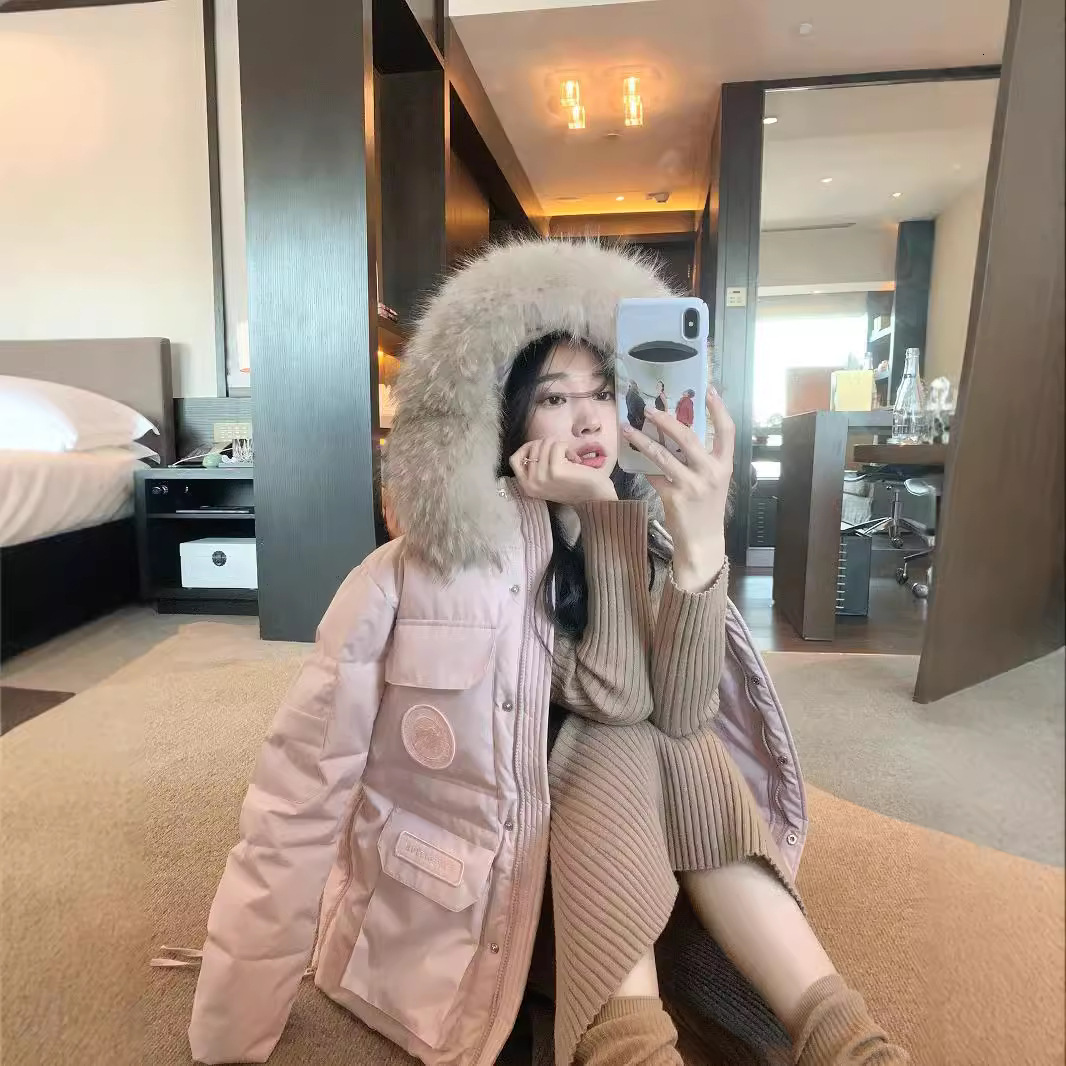 Designer's new Denmark Winter Extreme Cold Series Parker workwear jacket with three proof real raccoon fur 90 standard white duck down