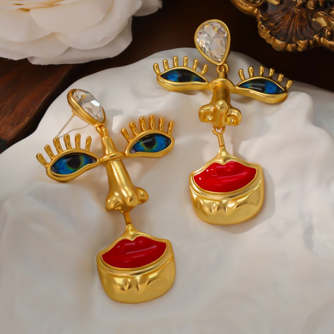 Vintage Women's Earrings Necklace Retro Red Lips Nose Eyes Marked 925 Silver Needle Electroplated Genuine Gold Three-Dimensional Design Schiapare