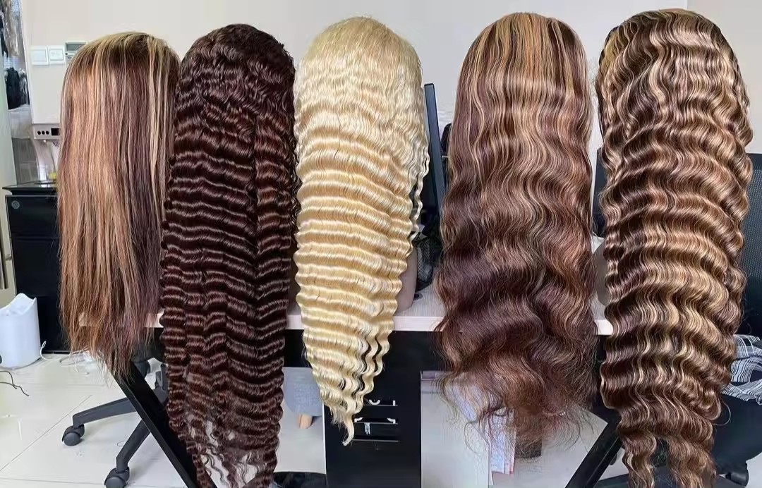 Kinky curly piano blonde brown highlight blonde curly wig 13x4x1 T part hd lace brazilian hair lace frontal wig pre plucked raw virgin hair wig fashio