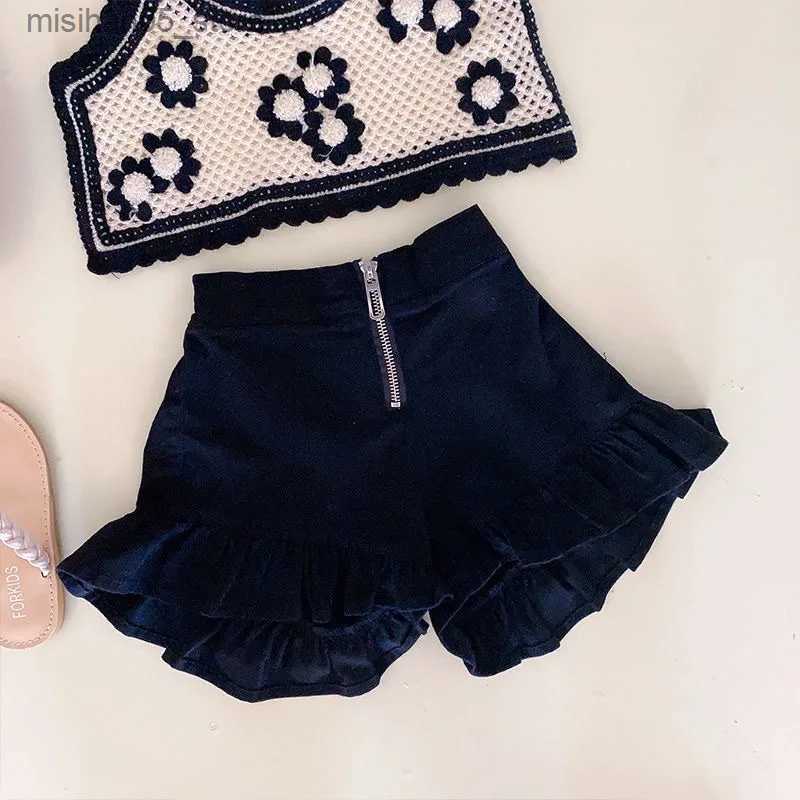 Clothing Sets Fashion baby girl knitted clothing set with floral vest+shorts 2PCS and toddler summer crop top 1-12Y Q240425