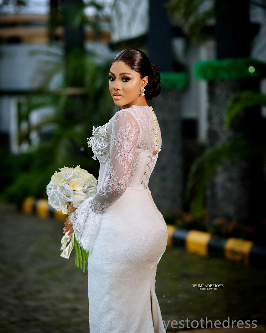 2024 Mermaid Wedding Dresses Bridal Gowns Short Wedding Gowns Illusion Long Sleeves Beaded Lace Pearls Decorated Birdal Dress for African Black Bride 