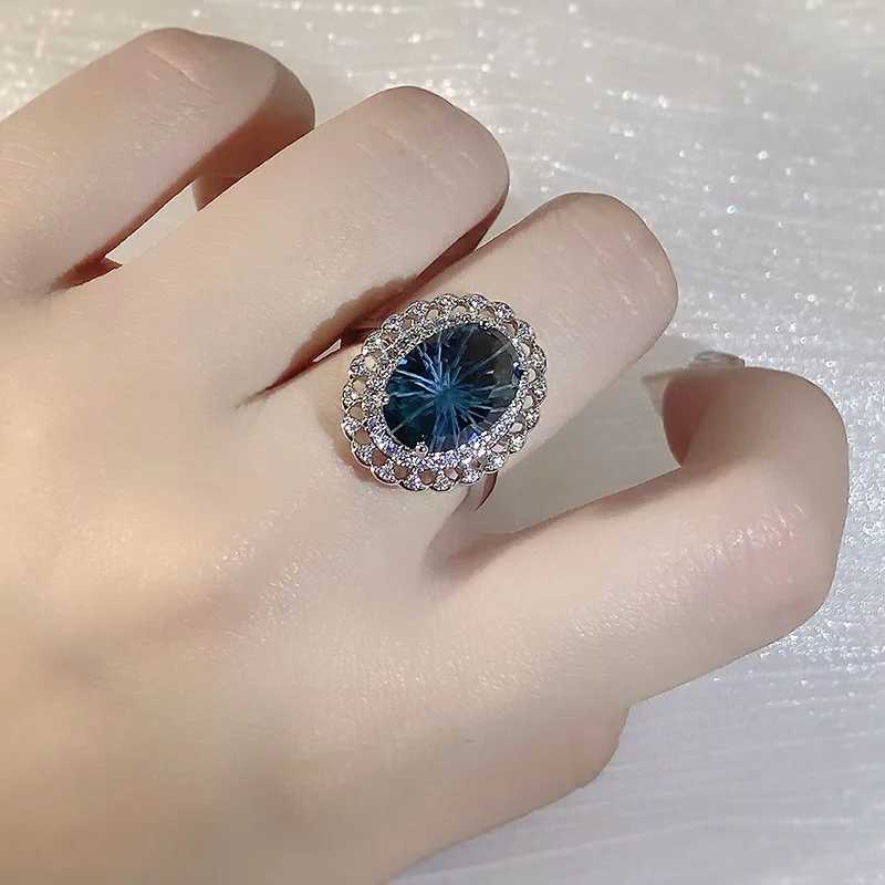 Band Rings Haute Couture Blue Topaz Womens Ring 925 Silver Natural Fireworks Cocktail Party Jewelry Gift H240425