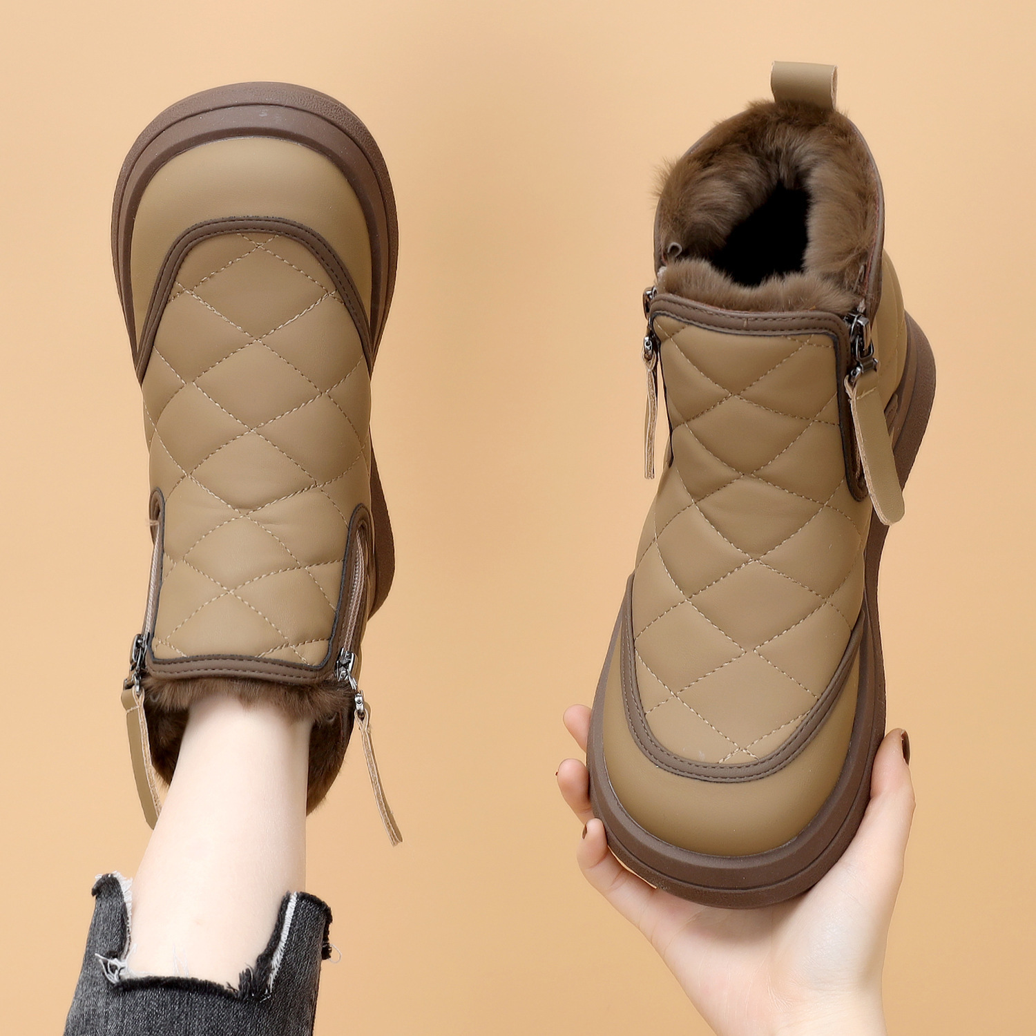 designer boot Soft soled thick fashion snow boots for women 2024 new winter season with plush and thick warm leather cotton shoes, Northeast anti slip