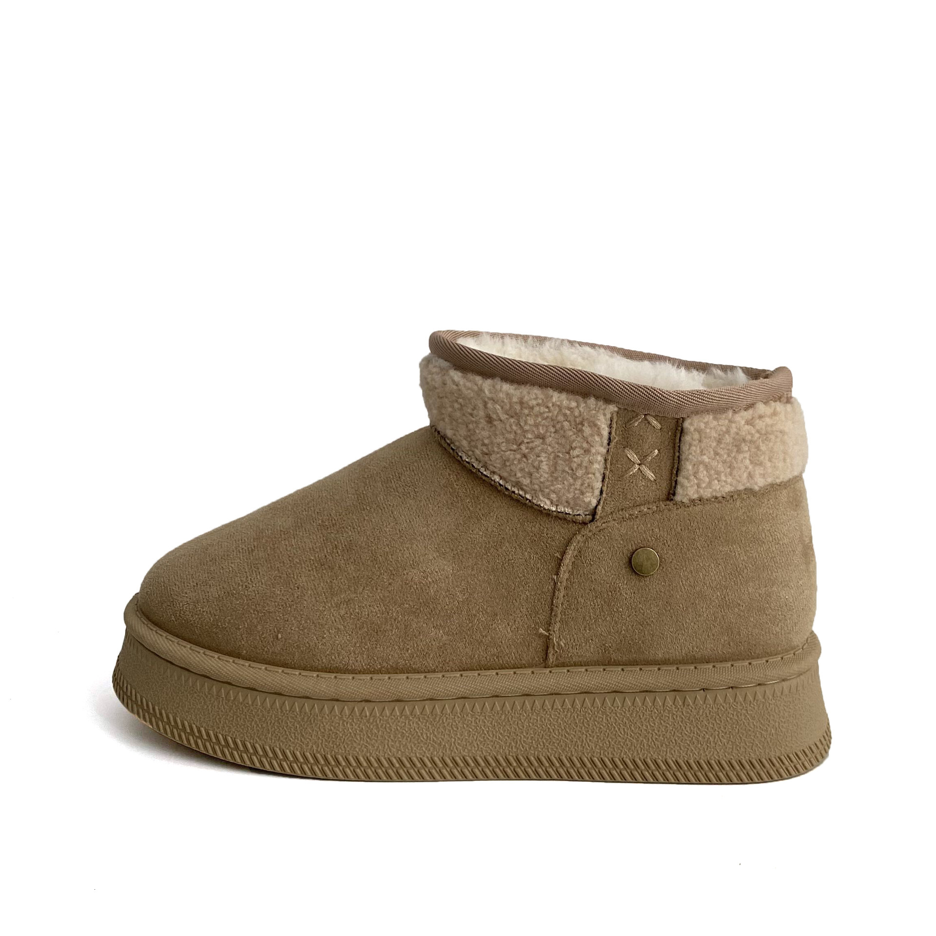 designer boot Thick soled European style Snow Boots for Women 2024 Winter Short tube fashion Snow Boots with Thick Velvet Warm Outer Cotton Shoes for 