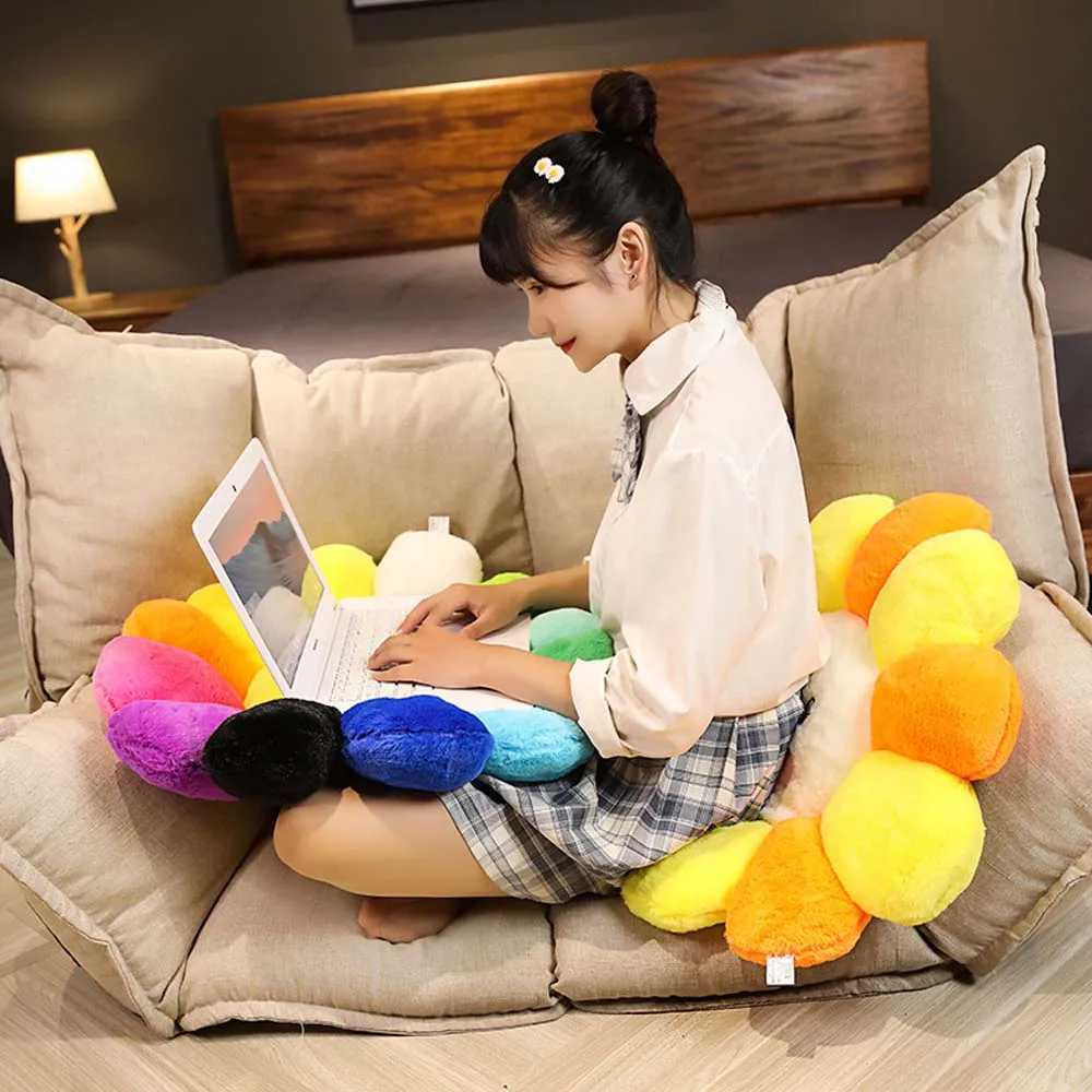 Cushion/Decorative Pillow 55cm Kawaii Face Sunflower Sun Flower Stuffed Plush Toy Doll Mat Hold Home Bedroom Automatic Decoration Girl Gift T241125