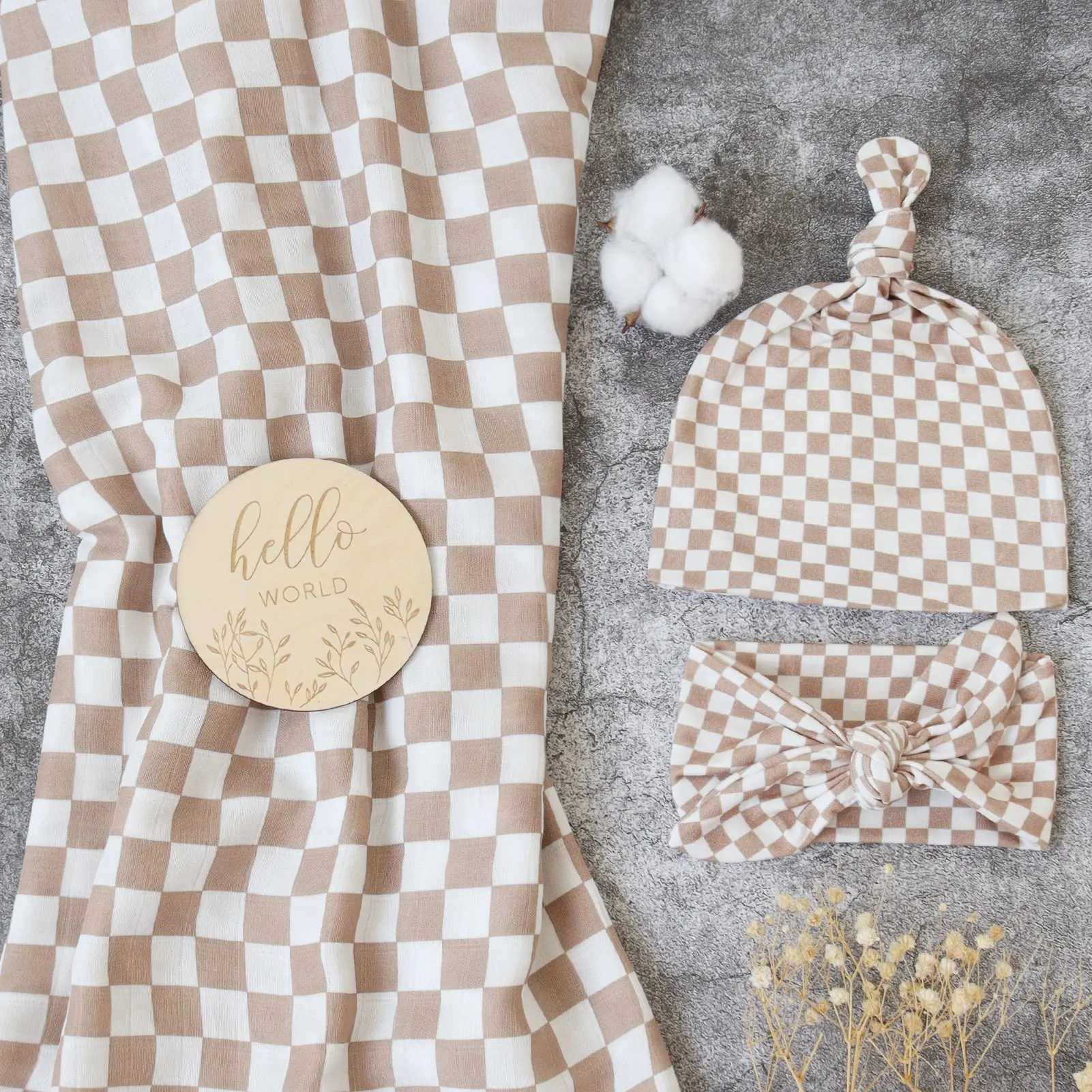 Blankets Swaddling 4pcs/set Baby Blankets Newborn Checker Pattern 2 Layers Bamboo Cotton Baby Muslin Swaddle Blanket Wrap Headband Beanie Set