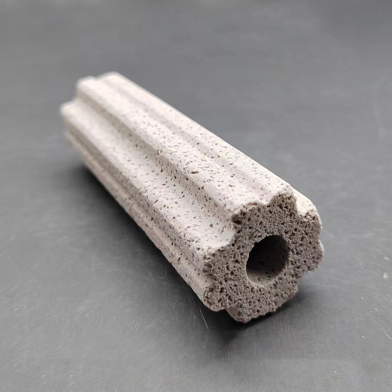 New Type Bacteria House 5 times Higher Surface Area Aquarium Ceramic Filter Media Porous Ceramic Rod for Fish Tank, Pond