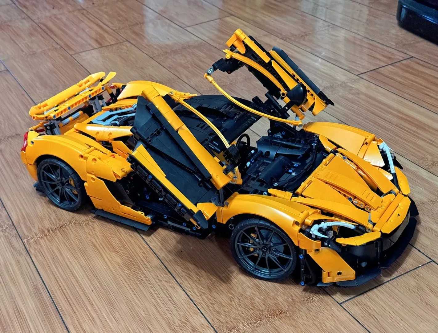 With Box P1 er racing accessories 42172 model building blocks 1 8 block technology toys for childrens Christmas gifts M241125