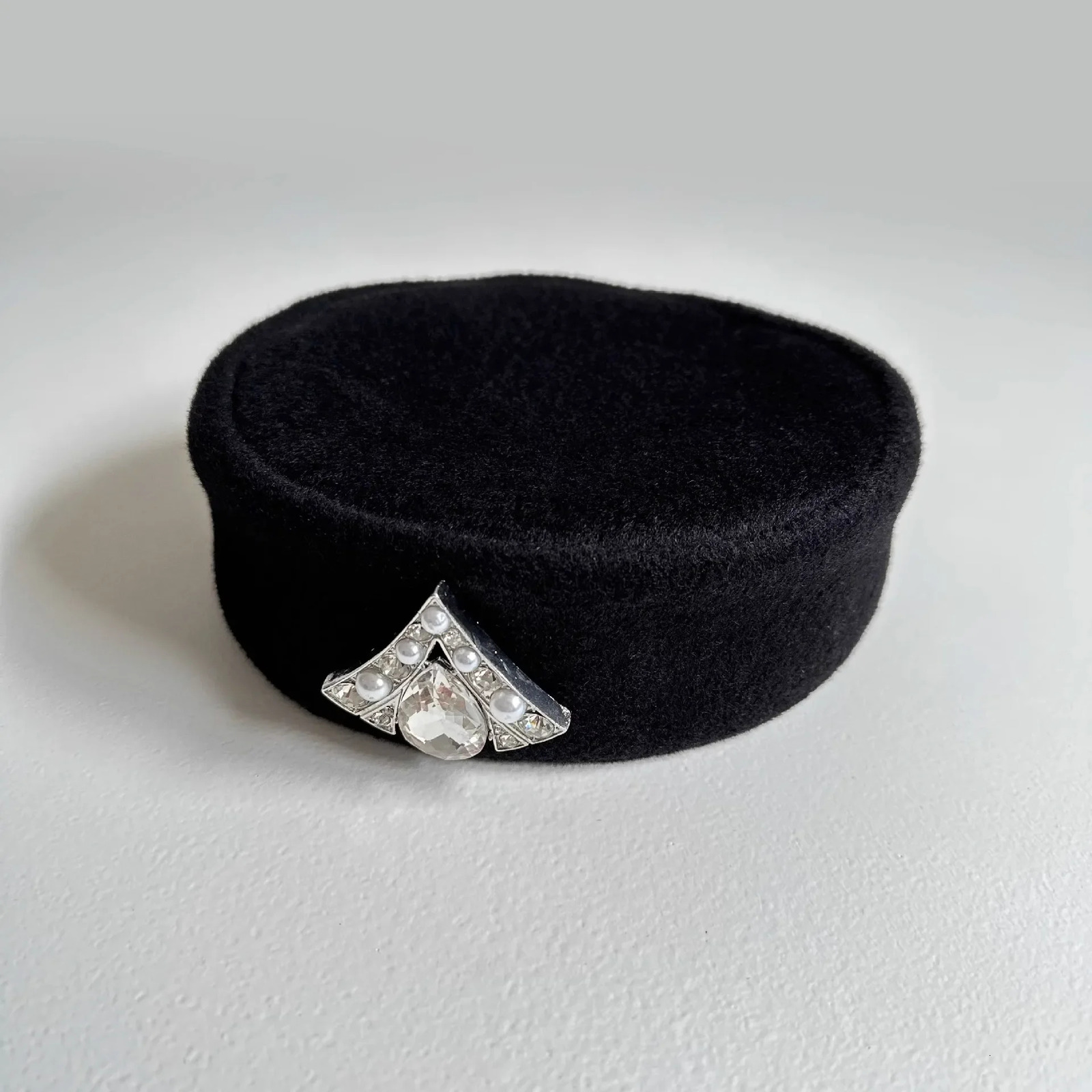 Vintage Fashion Wool Top Hat Womens Autumn Winter High Quality Mink Wool Diamond Elegant Flat Cap Beret 241125
