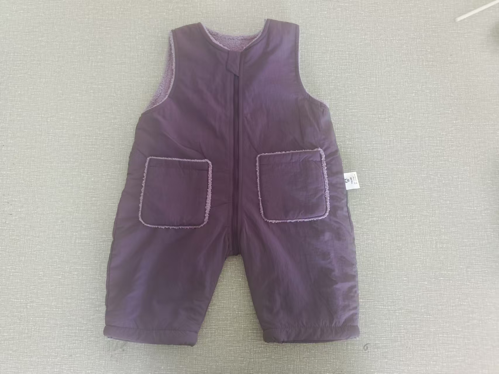 Triple-Layered Durable Purple Bibs with DuPont Fabric and Additional Fleece for Babies of Both Genders