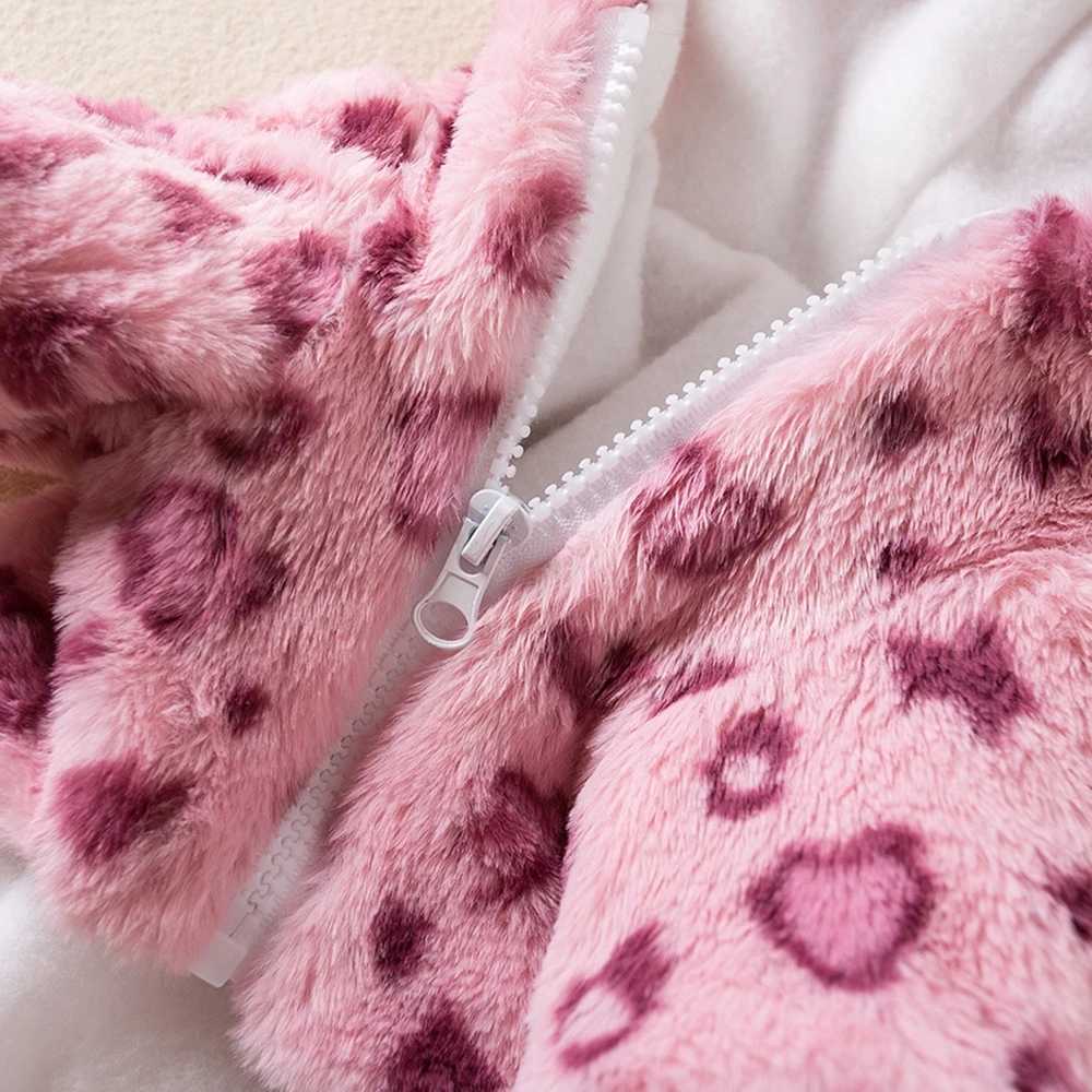 Winter Pet Dog Clothes Dogs Hoodies Coat Plush Warm Sweatshirt For Small Medium Cute Leopard Print Puppy Jacket Pets CostumeXJ250109