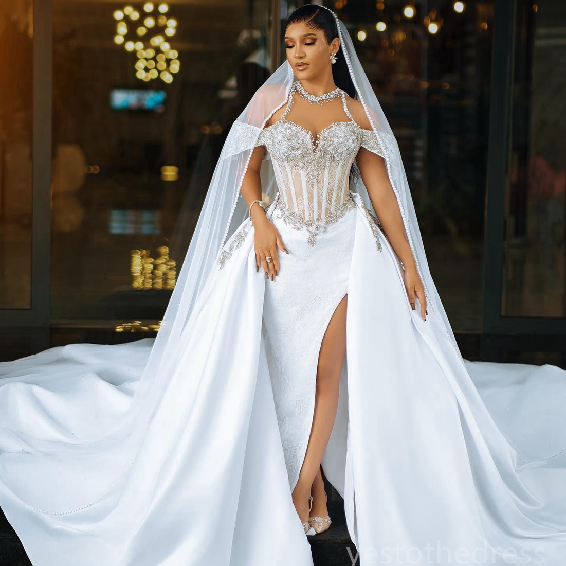 2024 Mermaid Wedding Dresses Bridal Gowns With Detachable Train Plus Size Illusion Rhinestones Pearls Beaded Lace Wedding Gown for African Black Women