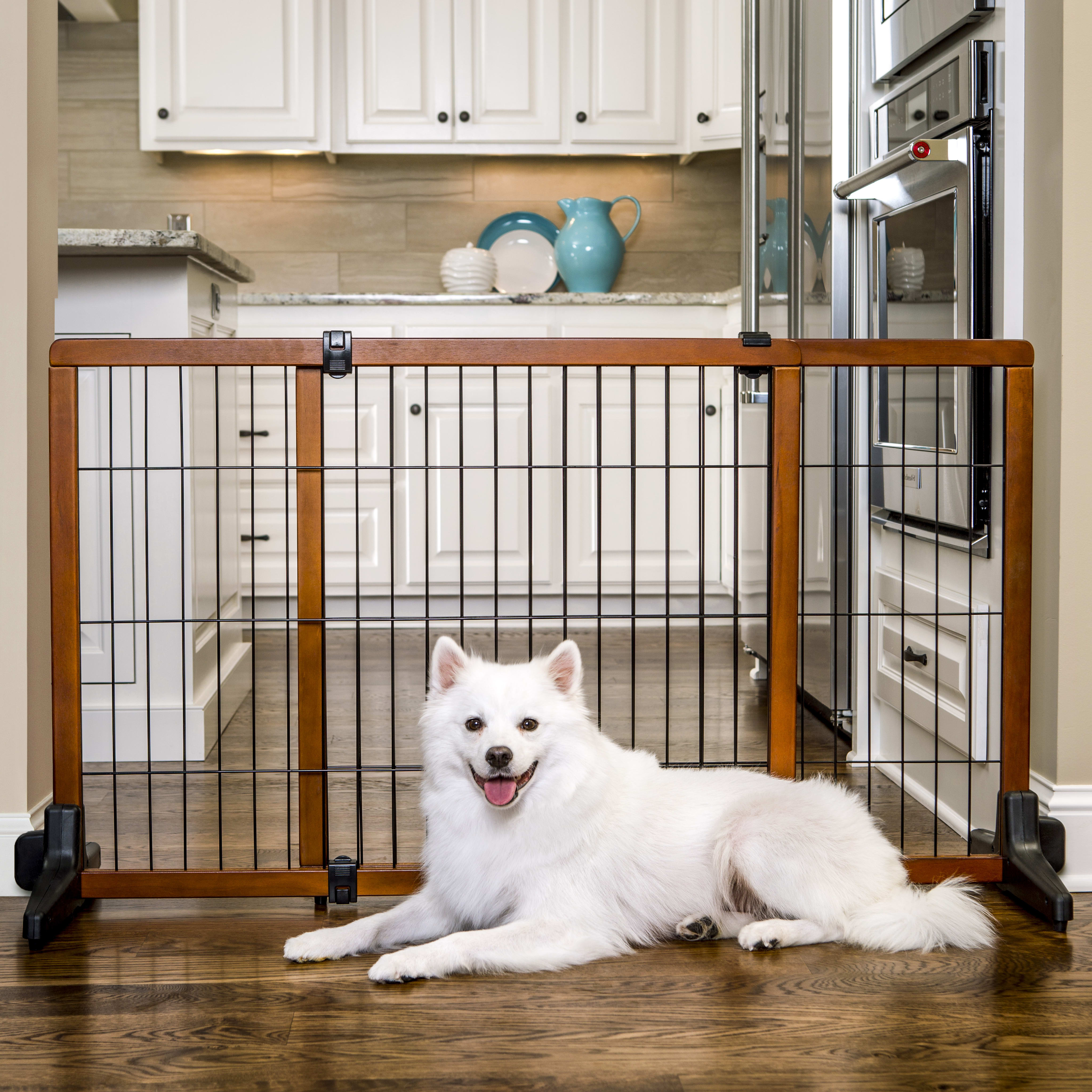 Carlson Freestanding Pet Gate, Large