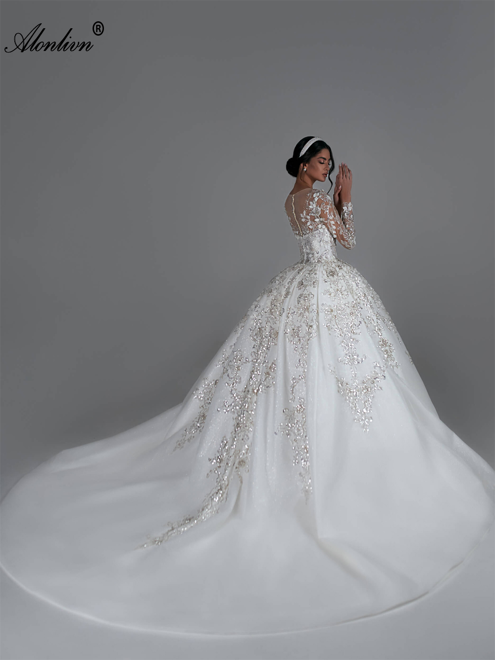 Gorgeous Lace Illusion Scoop Full Sleeves Ball Gown Wedding Dress Beading Pearls Appliques Prints princess Bridal Gowns Back With Button