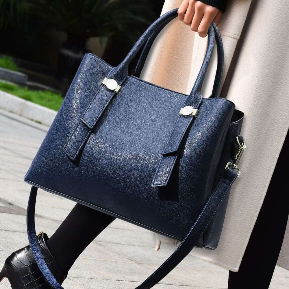 LEMON KOKO Handbag, Large Capacity, Fashionable Simple Temperament, Commuting Shoulder Bag, High-End Feeling, New Women's Bag