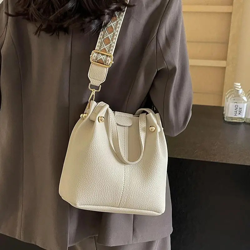 Korean Style Versatile And Multifunctional Shaped Spring/summer Broadband Designer Single Shoulder Crossbody Women's Handbag Bucket Bag 250324