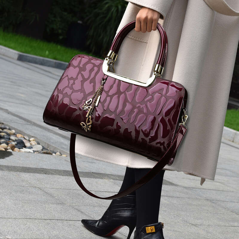 Hot Selling Bags, New Women's High-End Feel, Patent Leather, Stone Pattern Boston Single Shoulder Crossbody Bag, Large Capacity