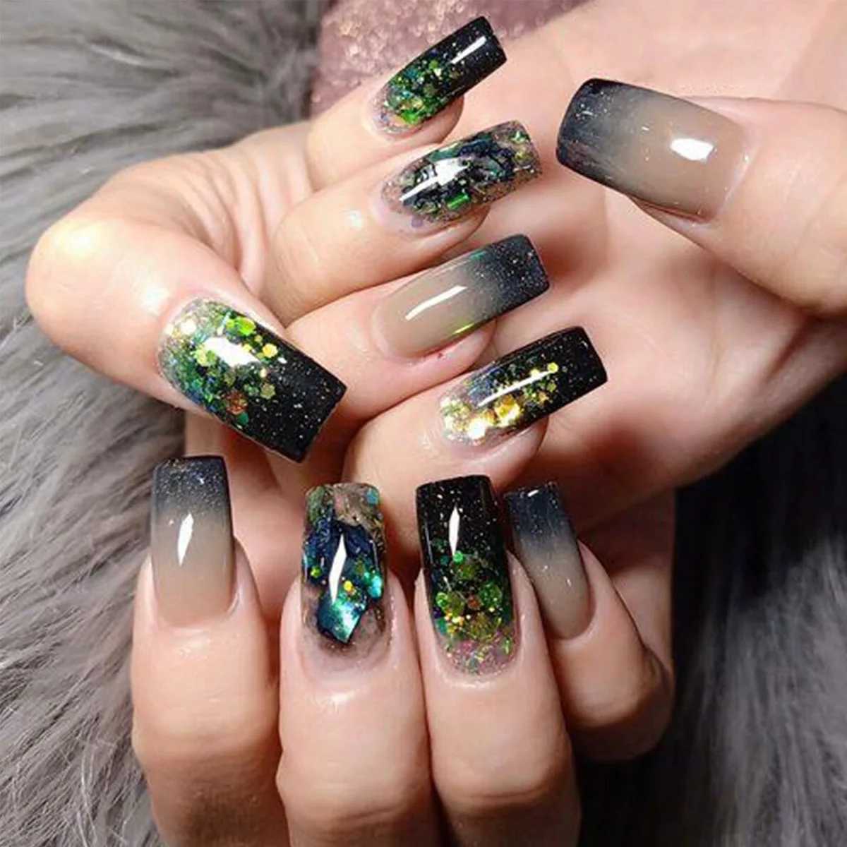 24 pieces of gradual blue pressed false nails Long coffin false nails Gold foil rhinestone Ballet design wearable French ergonomicsW241125