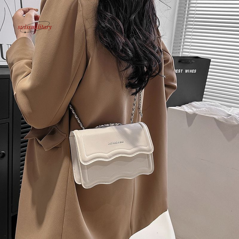 New niche wave small square bag with a chain like feel, underarm single shoulder crossbody bag H726#18 swissmilitary
