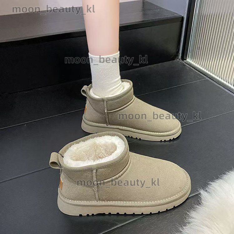 fashion Snow boots thick soled women cotton boots 2024 winter new style with added fleece thick insulation short sleeved cotton shoes season short boo